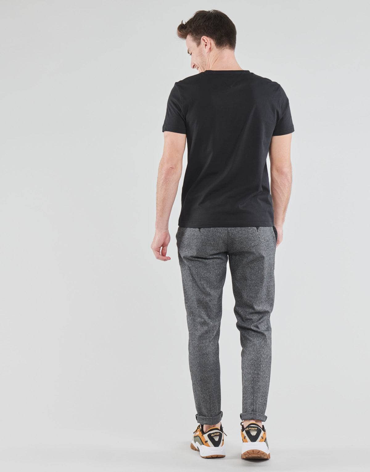 T-shirt Uomo Tommy Hilfiger CORE TOMMY LOGO Nero