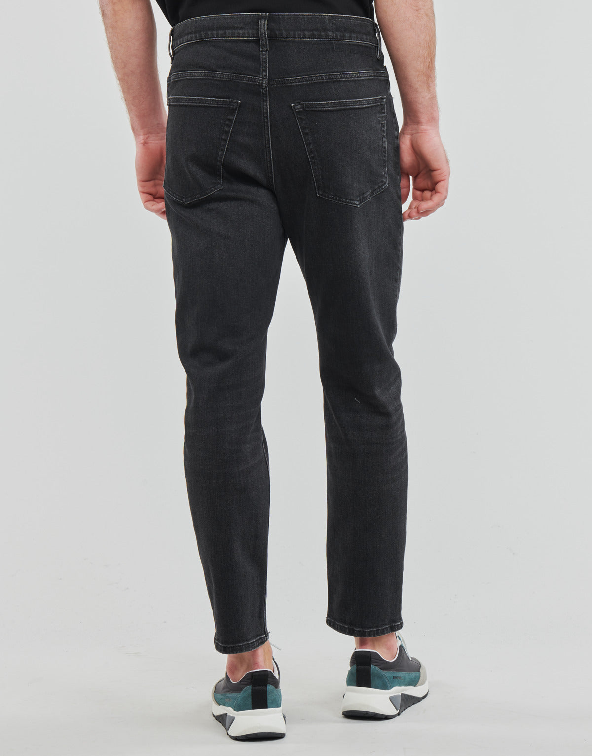 Jeans Tapered Uomo Diesel 2005 D-FINING Nero