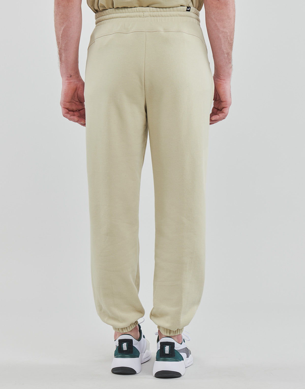 Pantaloni Sportivi Uomo Puma ESS+ RELAXED SWEATPANTS TR CL Beige