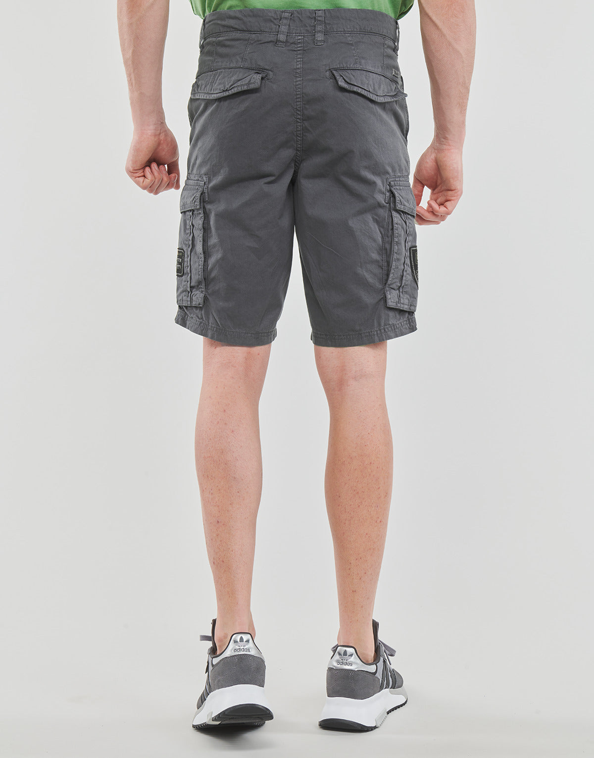 Pantaloni corti Uomo Petrol Industries Shorts Cargo 509 Grigio