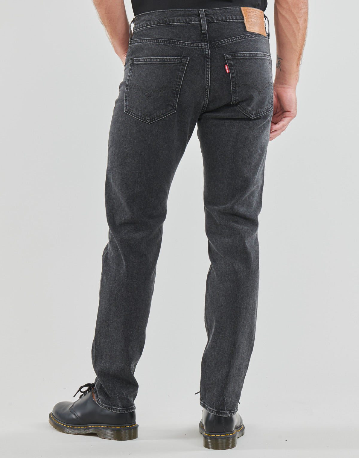 Jeans Tapered Uomo Levis 502 TAPER Nero