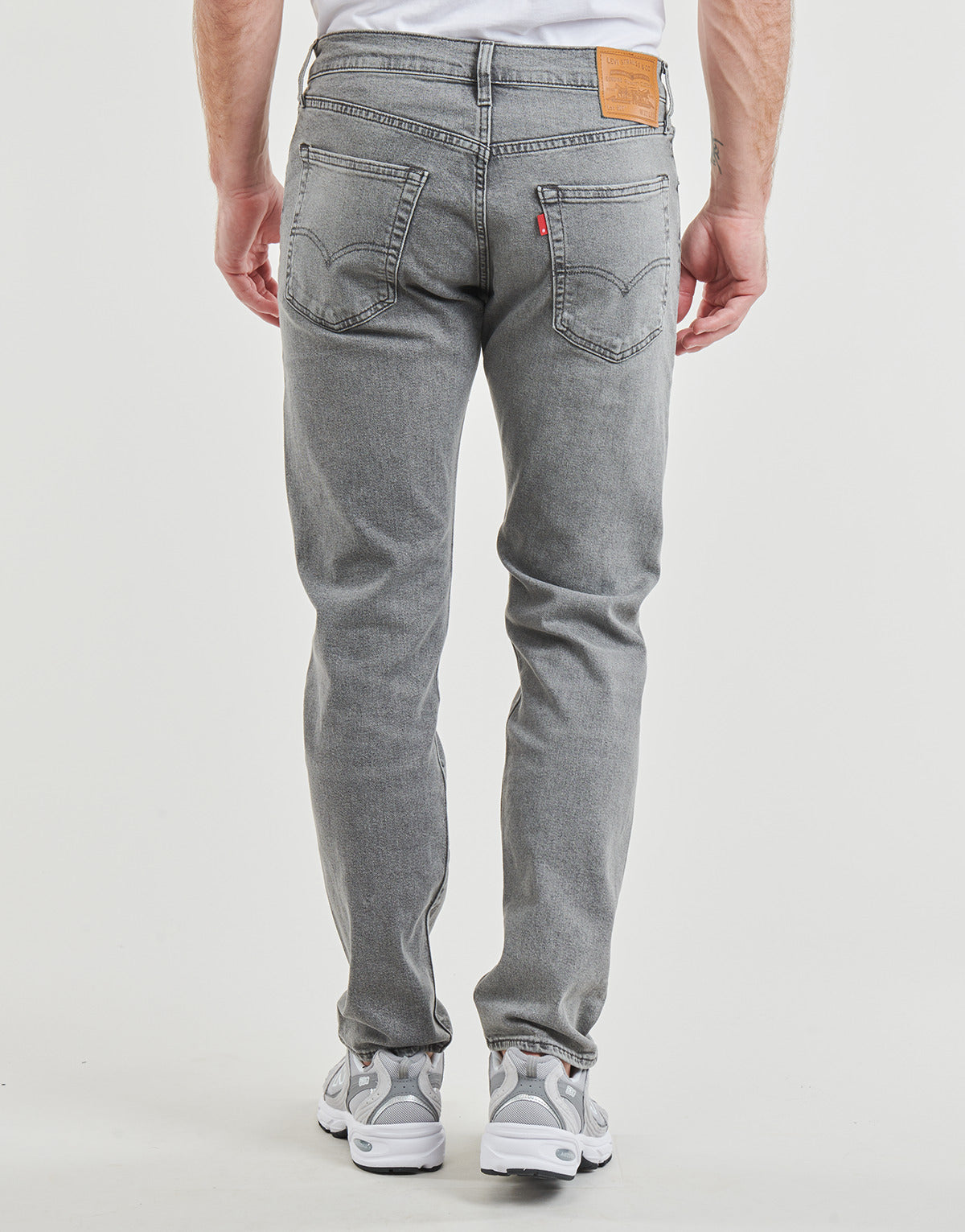 Jeans Tapered Uomo Levis 502 TAPER Grigio