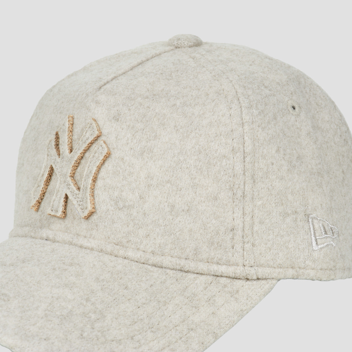 Cappellino Donna New-Era FEMALE MELTON LUXE 9TWENTY® AF NEW YORK YANKEES STN Beige