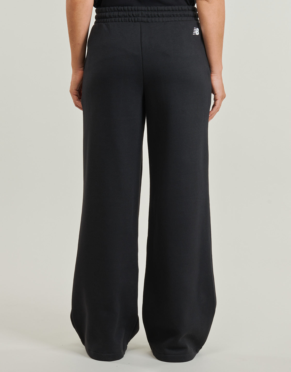 Pantaloni Sportivi Donna New Balance LINEAR HERITAGE FLEECE WIDE LEG PANT Nero