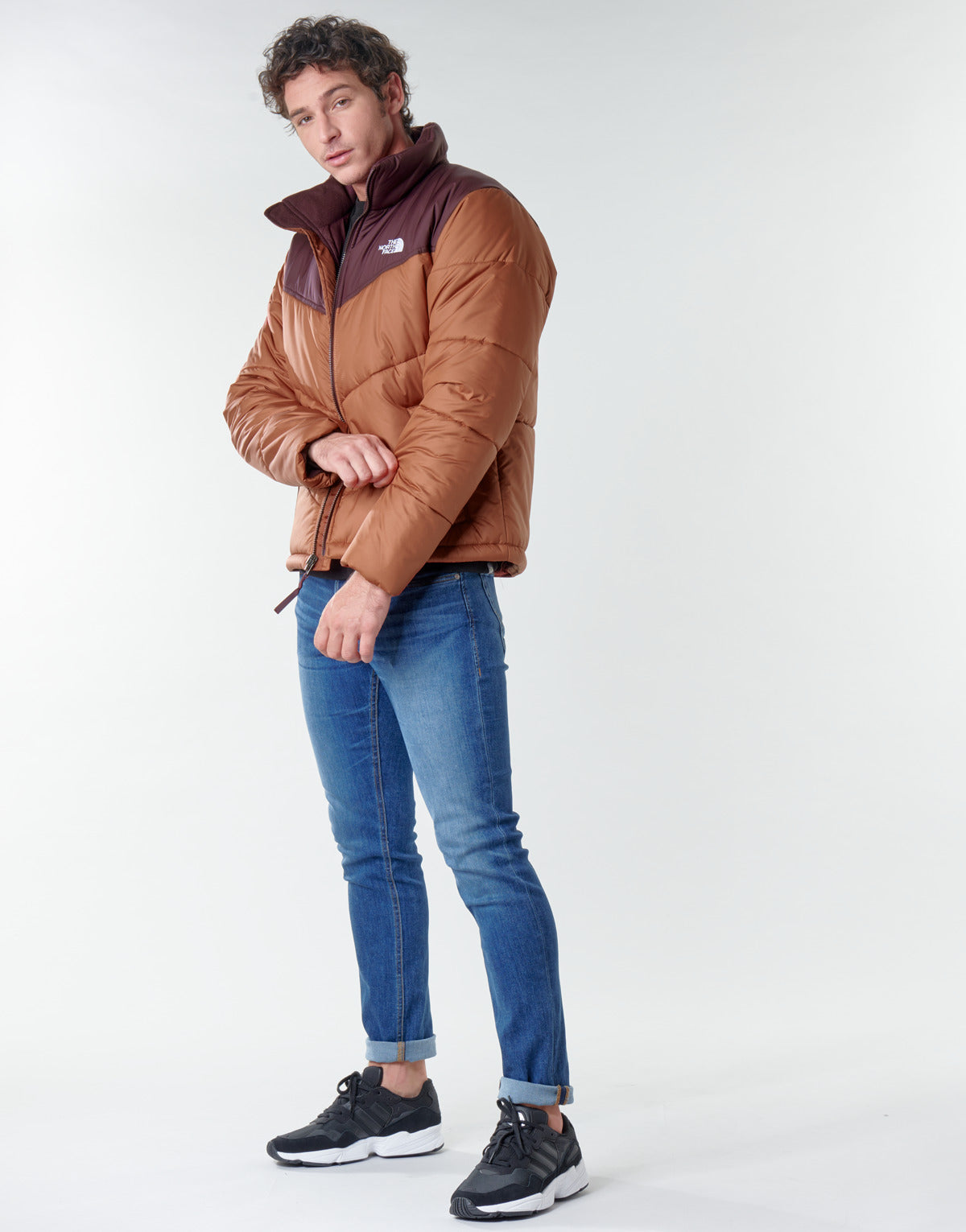 Piumino Uomo The North Face  SAIKURU JACKET  Marrone