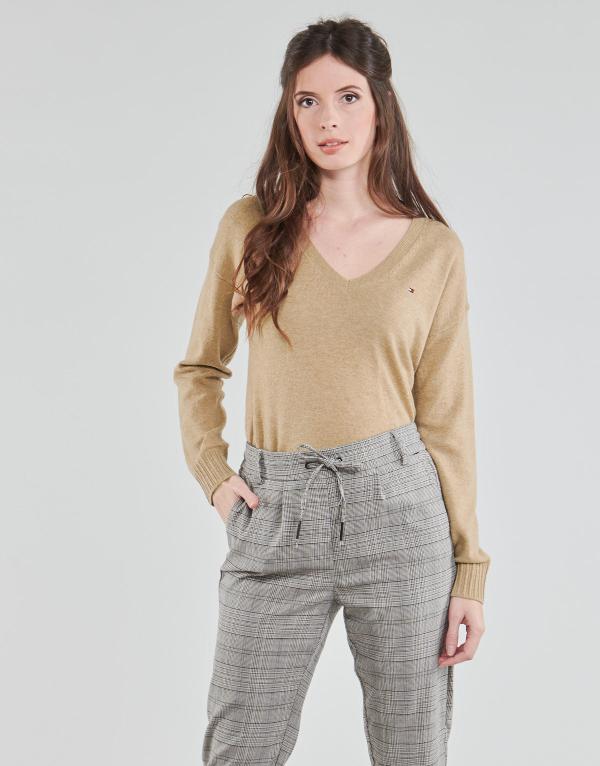 Maglione Donna Tommy Hilfiger SP WOOL CASHMERE V-NK SWEATER LS Marrone