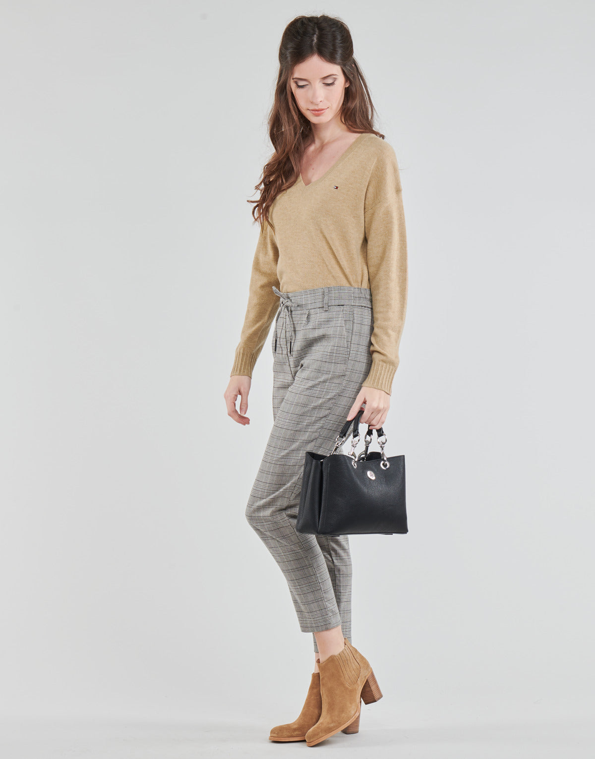 Maglione Donna Tommy Hilfiger SP WOOL CASHMERE V-NK SWEATER LS Marrone