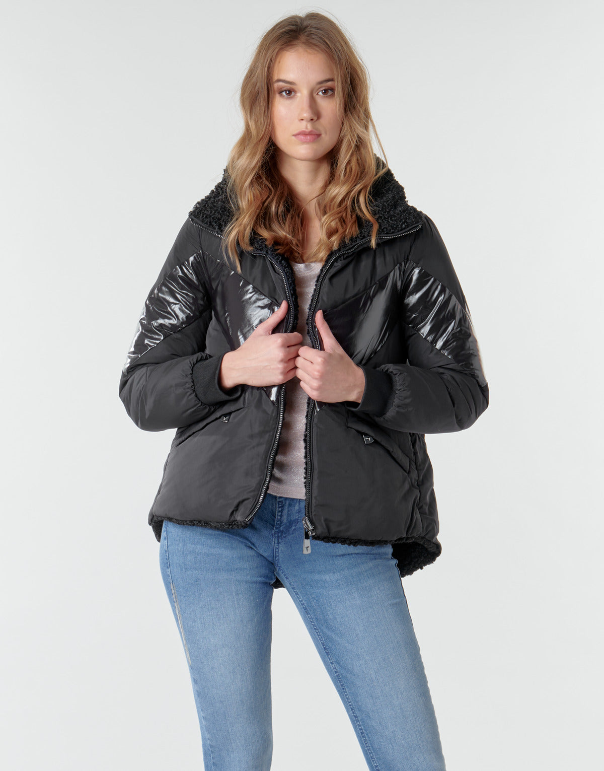 Piumino Donna Guess ORIETTA REVERSIBLE Nero