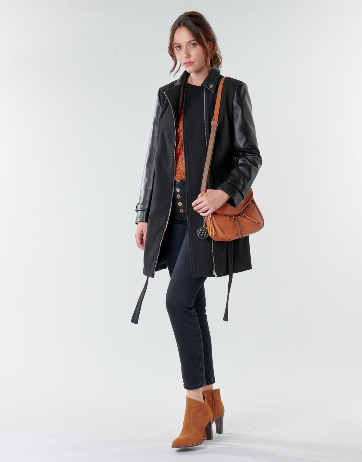 Mantella Donna Moony Mood NOUMEA Nero