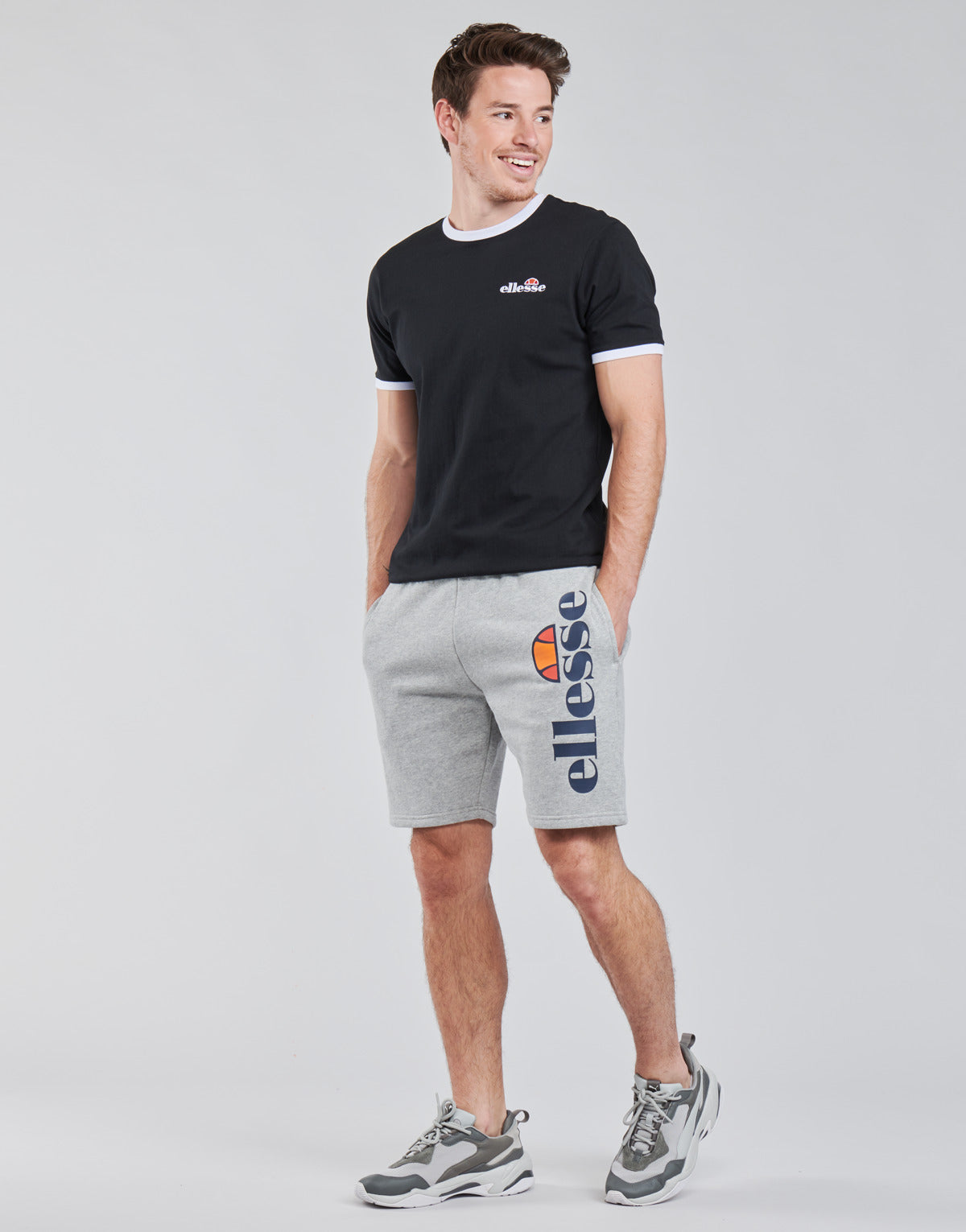 Pantaloni corti Uomo Ellesse BOSSINI Grigio