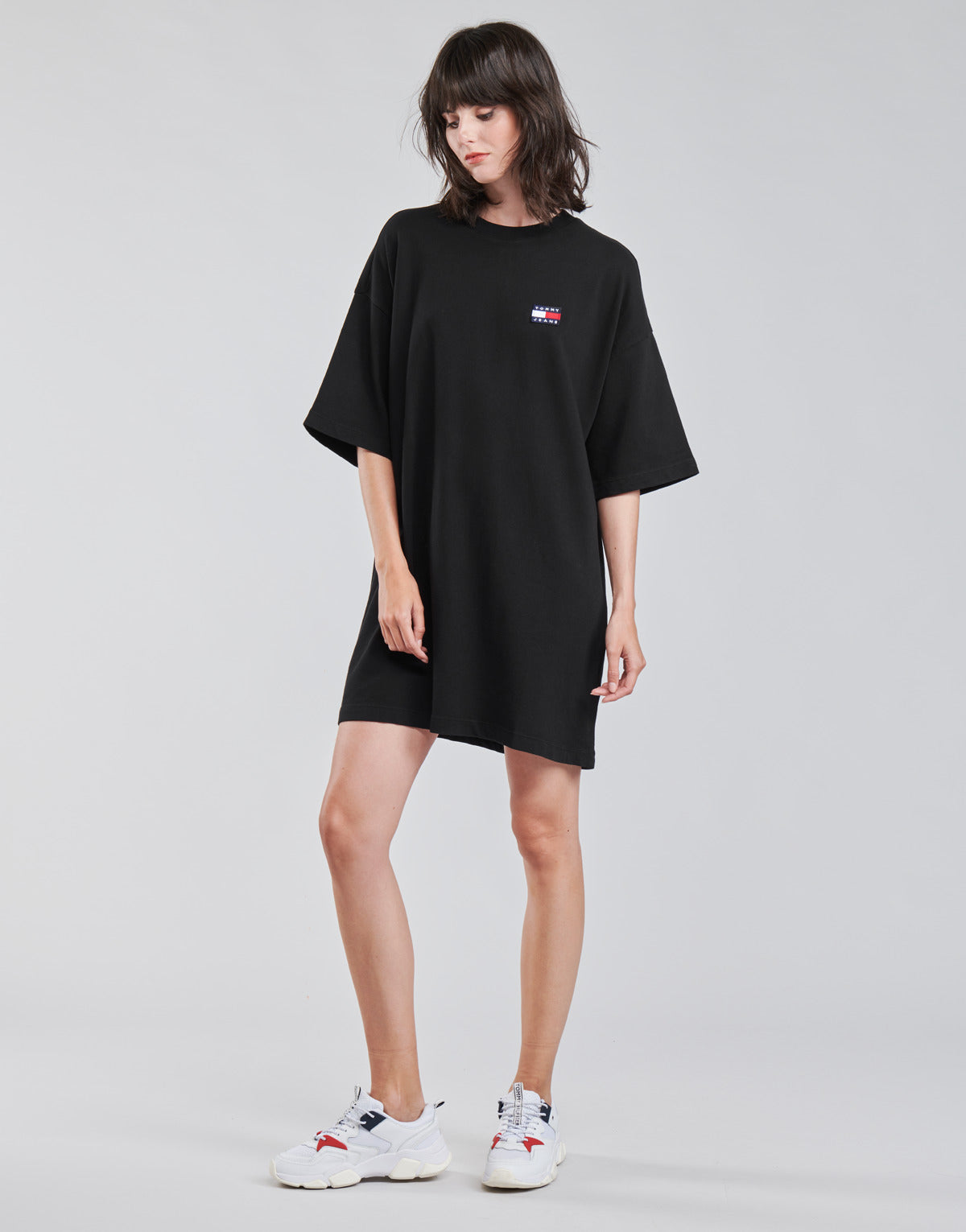 Abito corto Donna Tommy Jeans  TJW OVERSIZED BADGE TEE DRESS  Nero