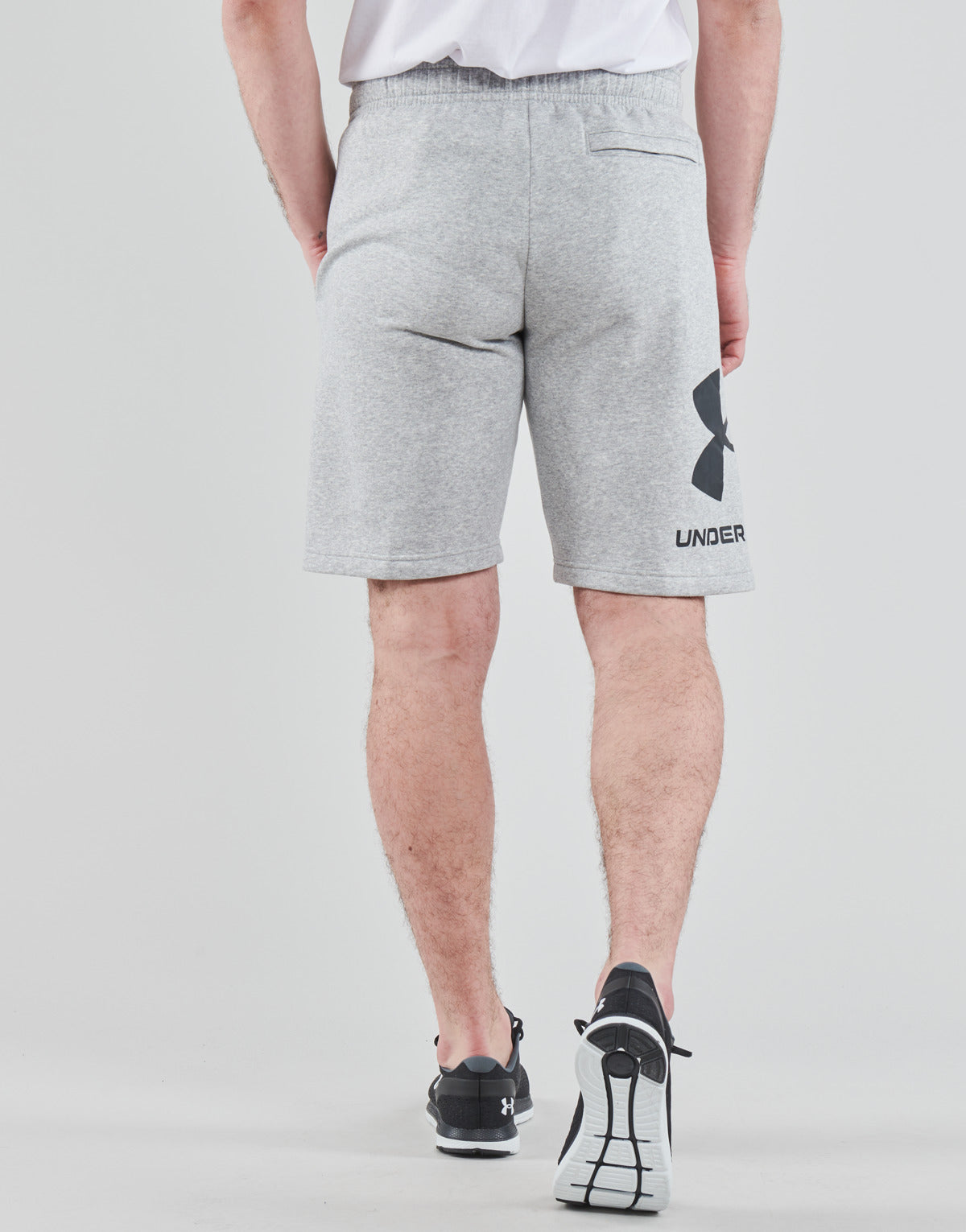 Pantaloni corti Uomo Under Armour UA RIVAL FLC BIG LOGO SHORTS Grigio