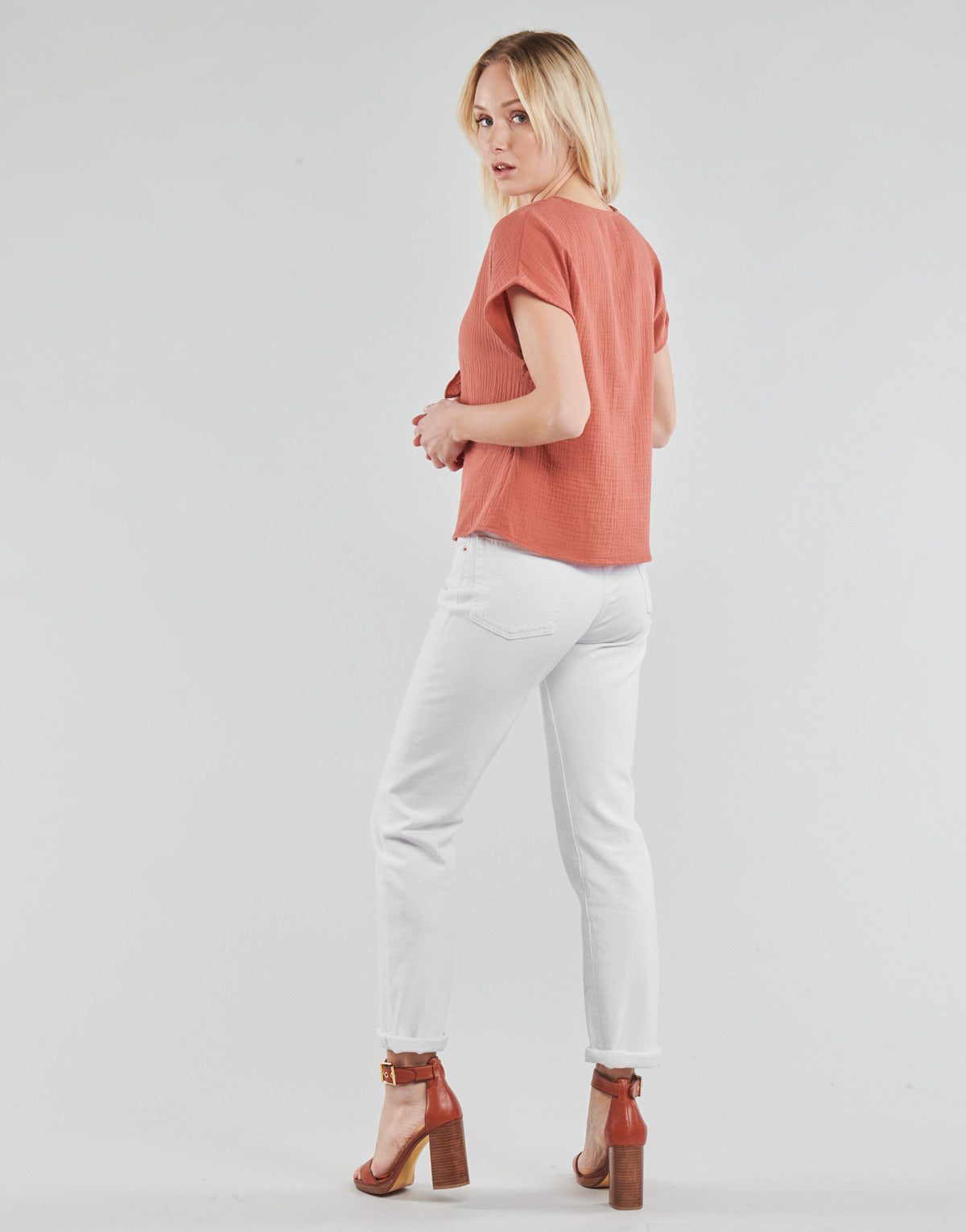 Camicetta Donna Betty London ODIME Marrone