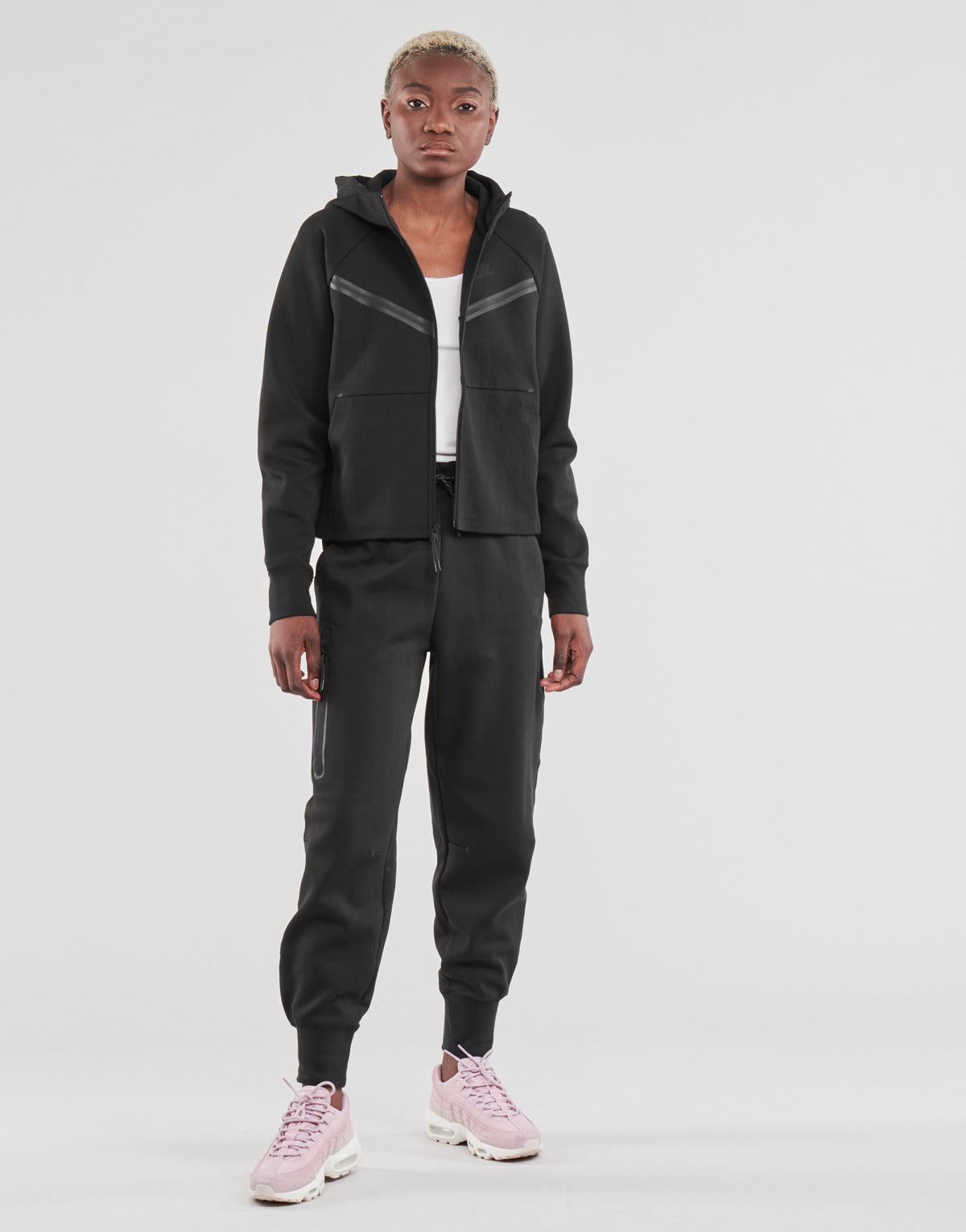 Pantaloni Sportivi Donna Nike  NSTCH FLC ESSNTL HR PNT  Nero