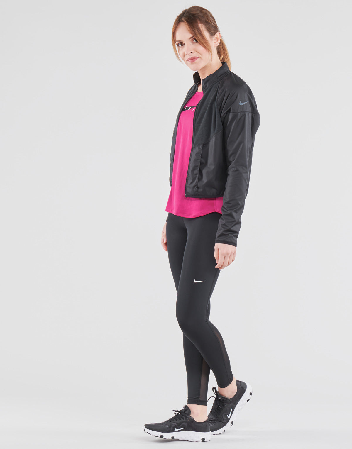 giacca a vento Donna Nike  RUN DVN TOP MID  Nero