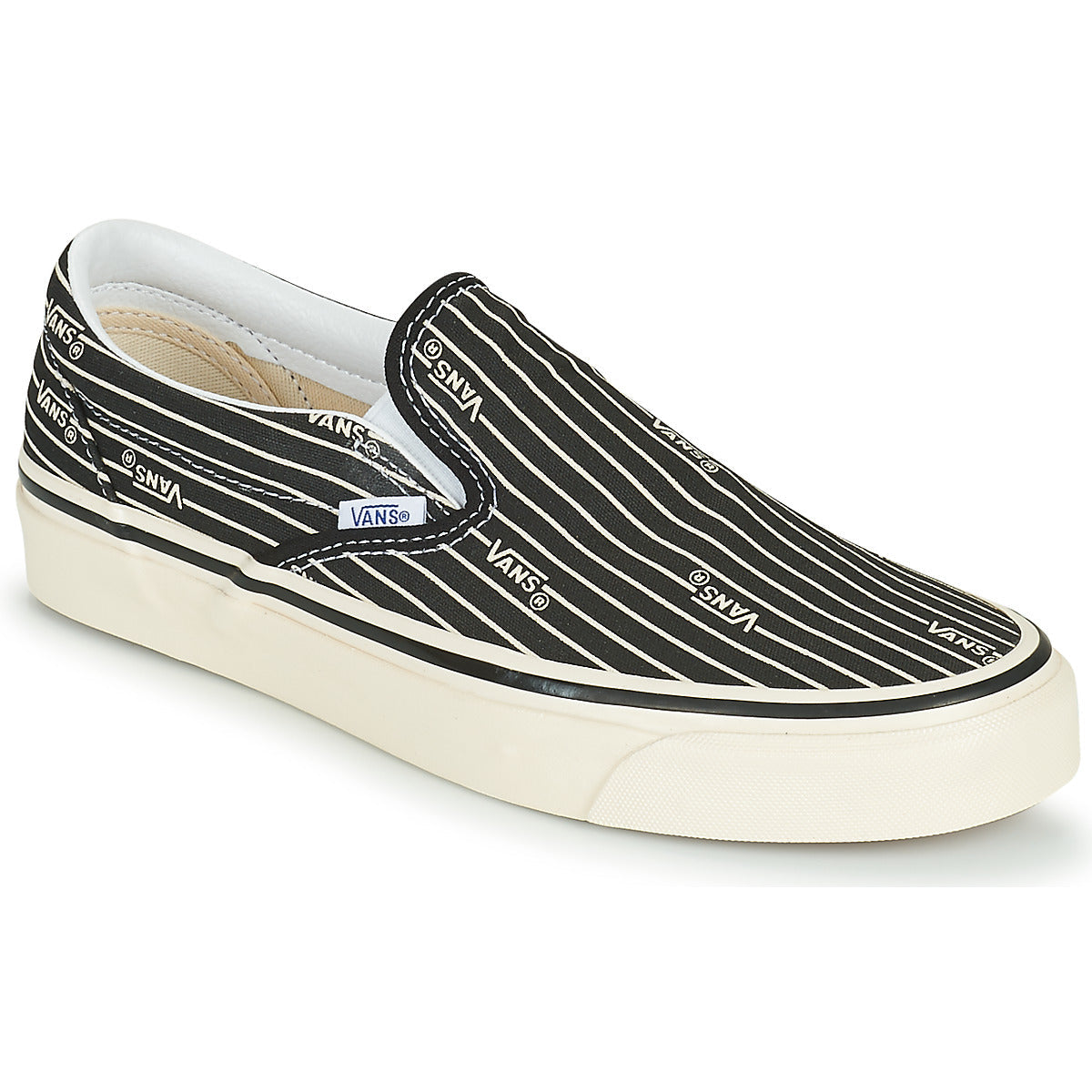 Scarpe Uomo Vans Classic Slip-On Nero