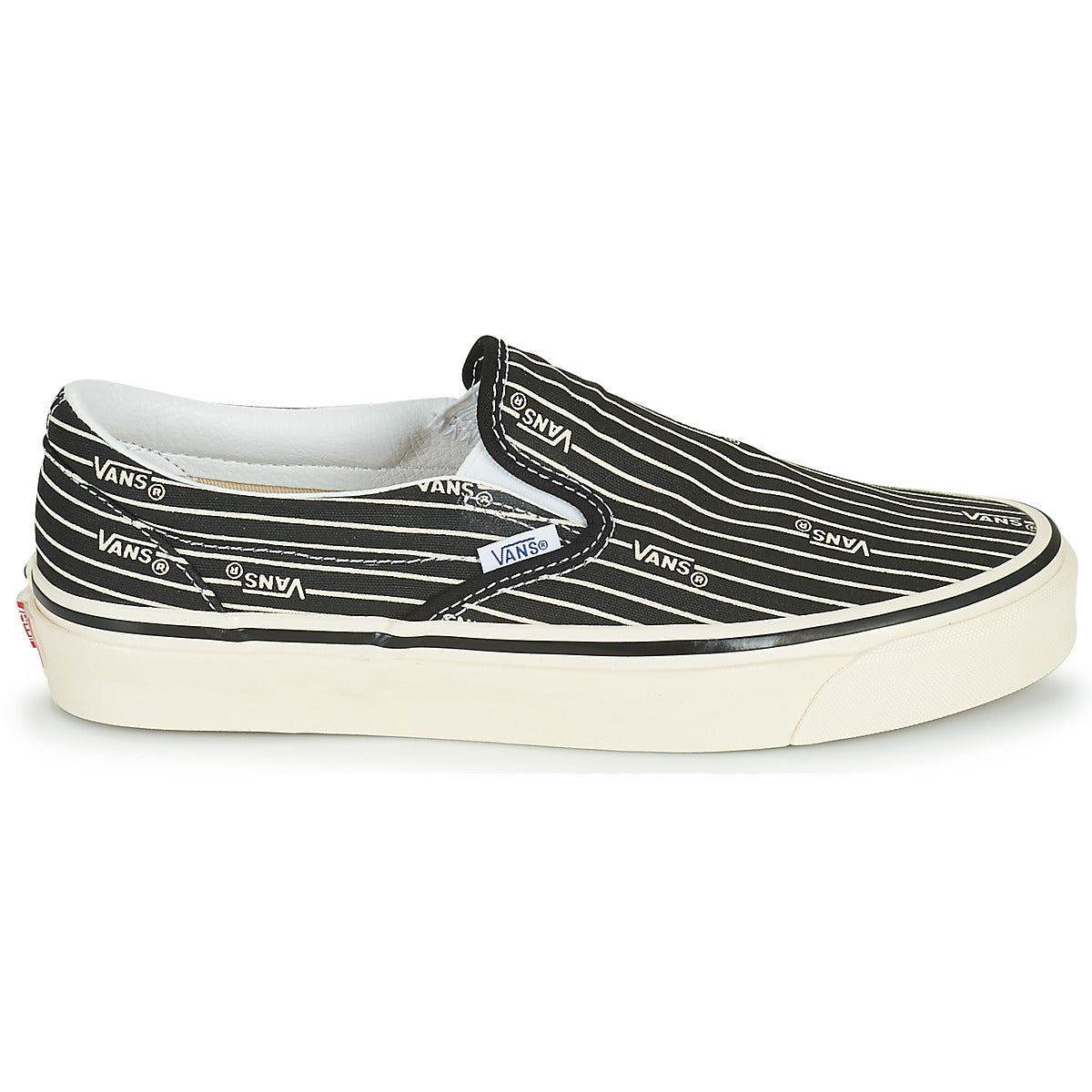 Scarpe Uomo Vans Classic Slip-On Nero