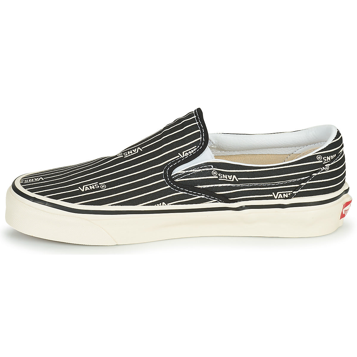 Scarpe Uomo Vans Classic Slip-On Nero