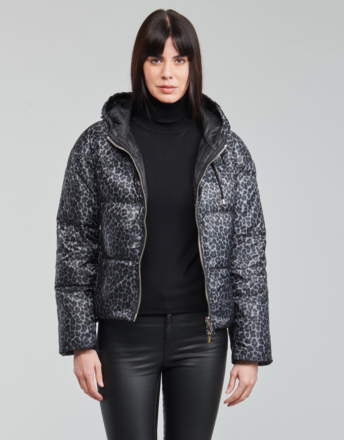 Piumino Donna MICHAEL Michael Kors ECO CHEETAH RVSBL PUFF Grigio