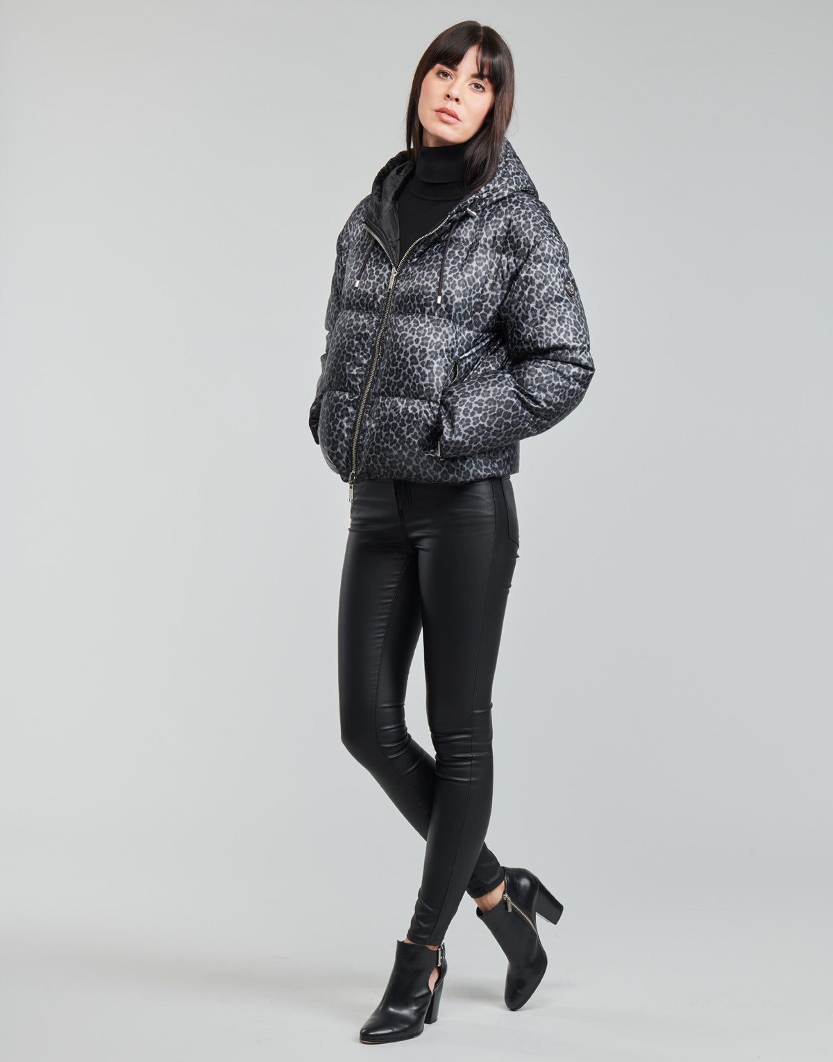 Piumino Donna MICHAEL Michael Kors ECO CHEETAH RVSBL PUFF Grigio