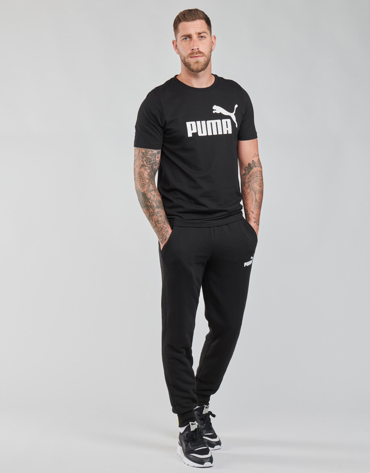 Pantaloni Sportivi Uomo Puma ESS LOGO PANTS FL CL Nero