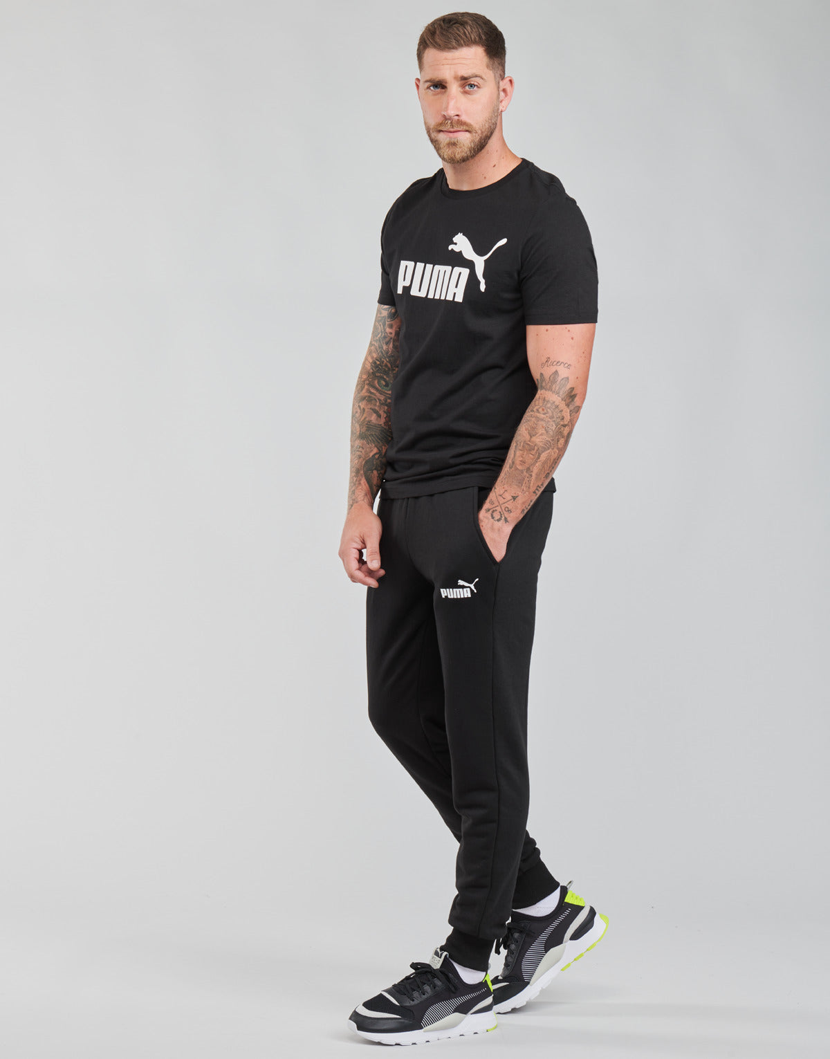 Pantaloni Sportivi Uomo Puma ESS LOGO PANTS FL CL Nero