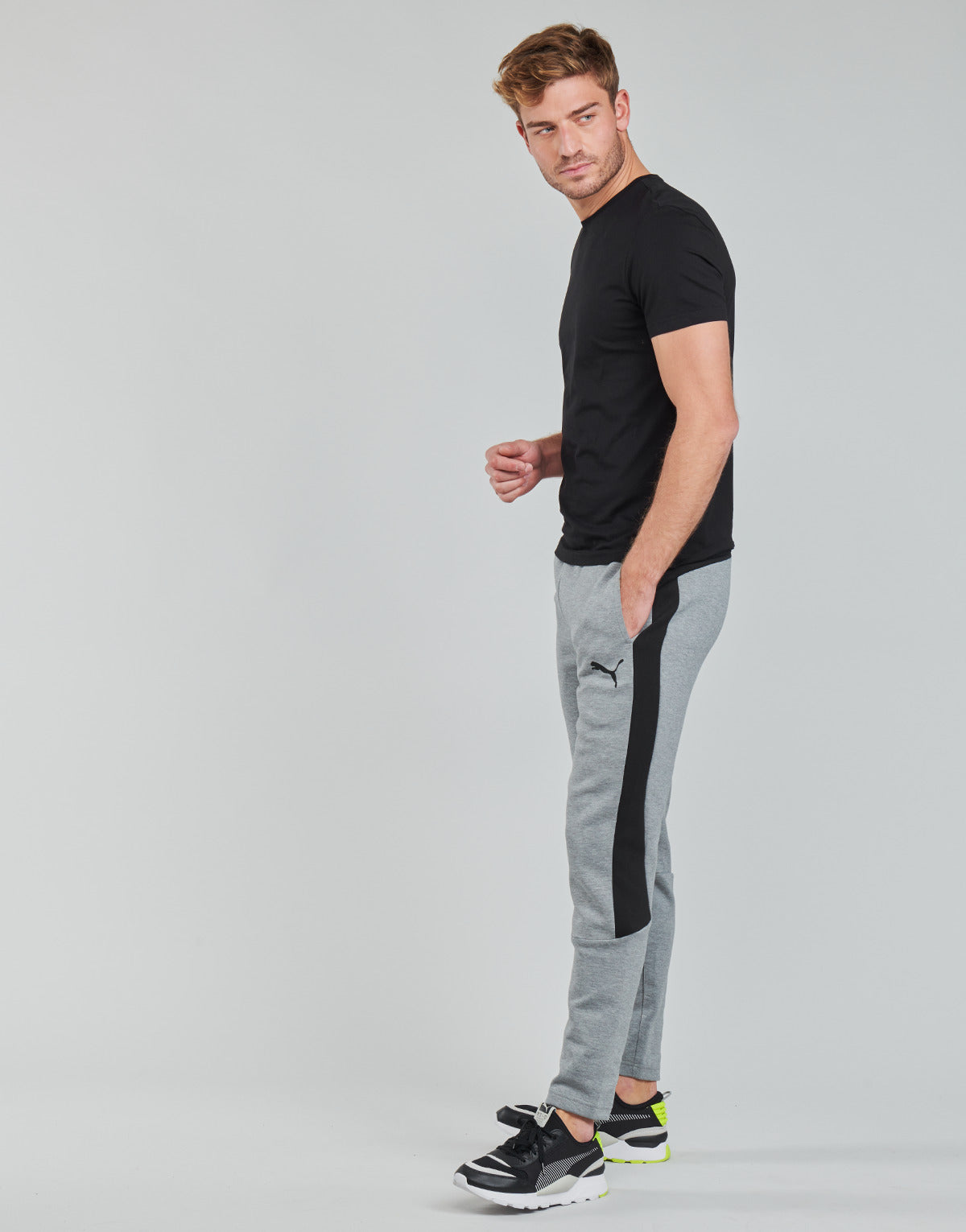 Pantaloni Sportivi Uomo Puma EVOSTRIPE CORE FZ PANT Grigio