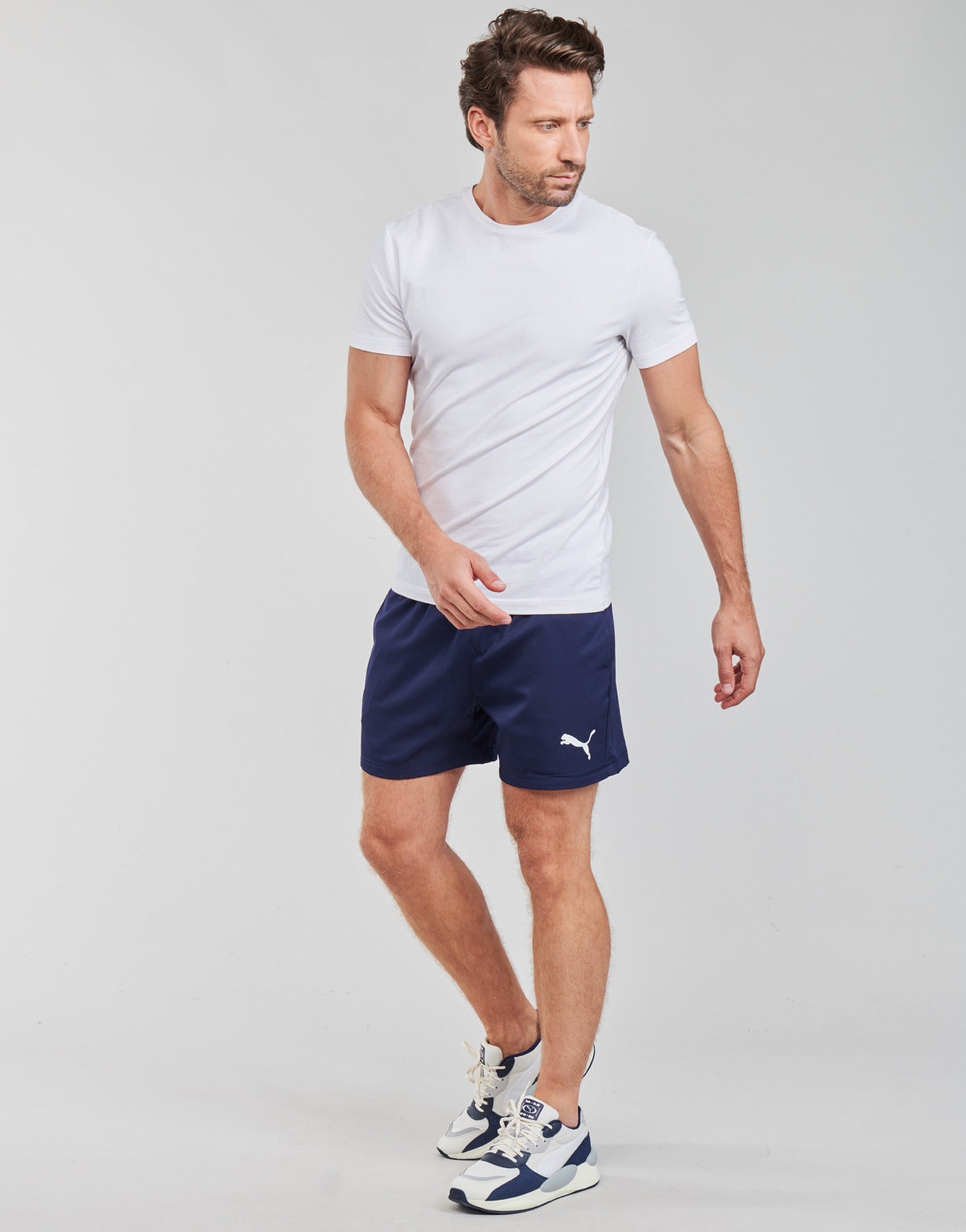 Pantaloni corti Uomo Puma ESS ACTIVE WOVEN SHORT Marine