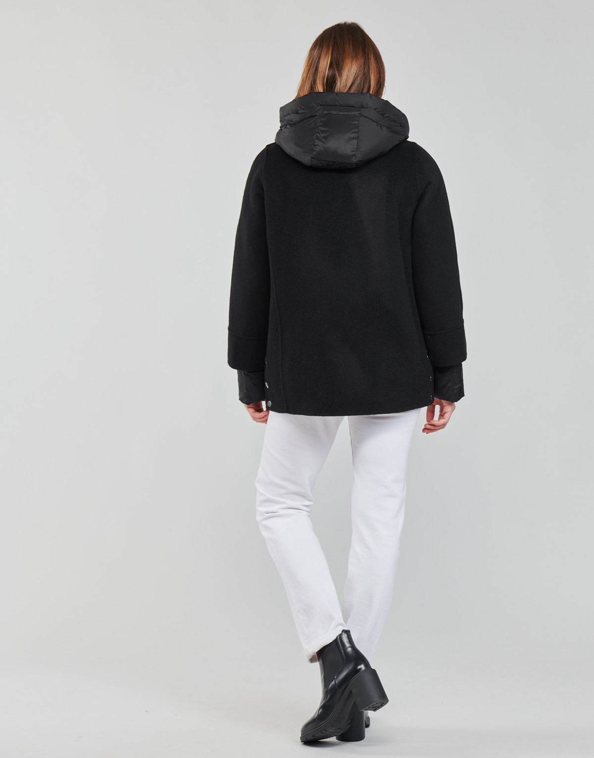 Mantella Donna Oakwood CIUDADBI Nero