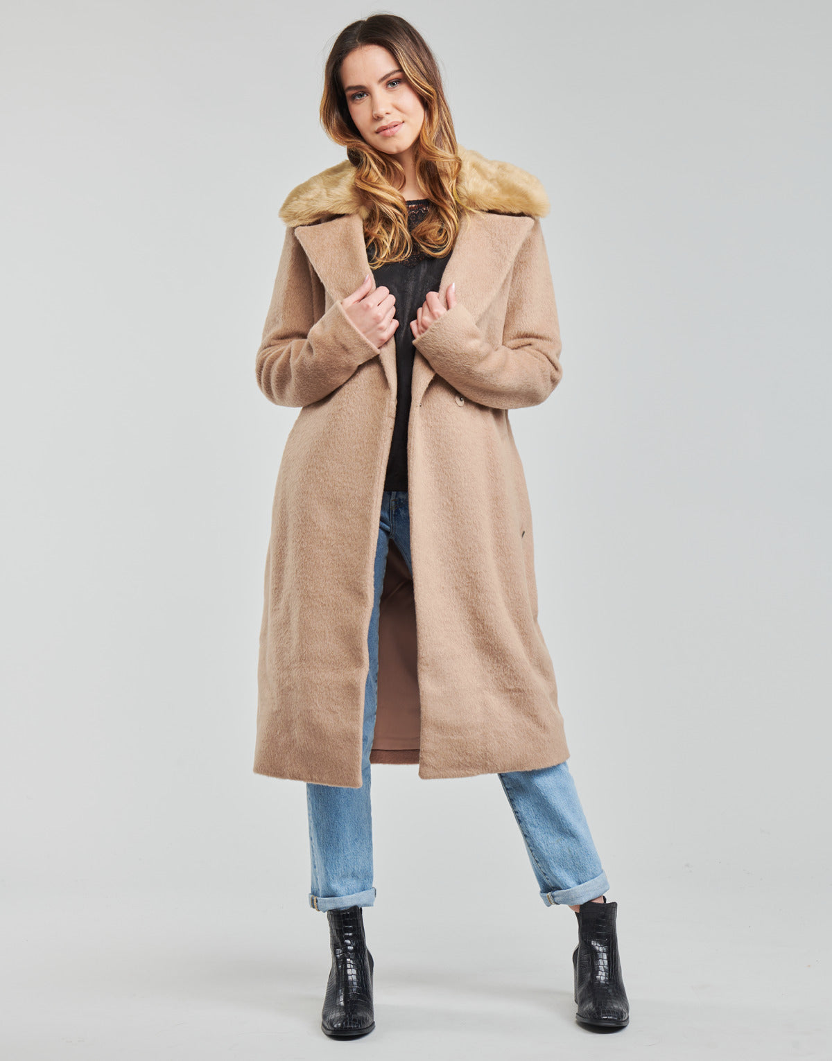 Mantella Donna Guess BRENDA COAT Marrone