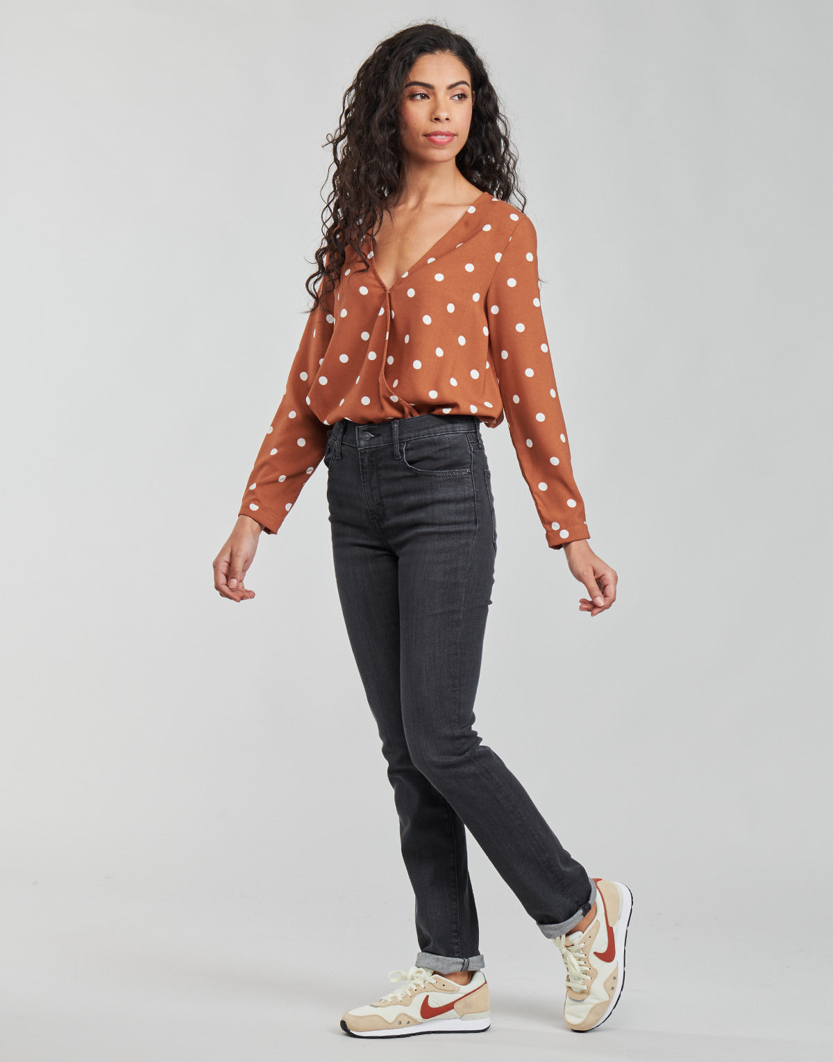 Jeans Donna Levis 725 HIGH RISE STRAIGHT Nero