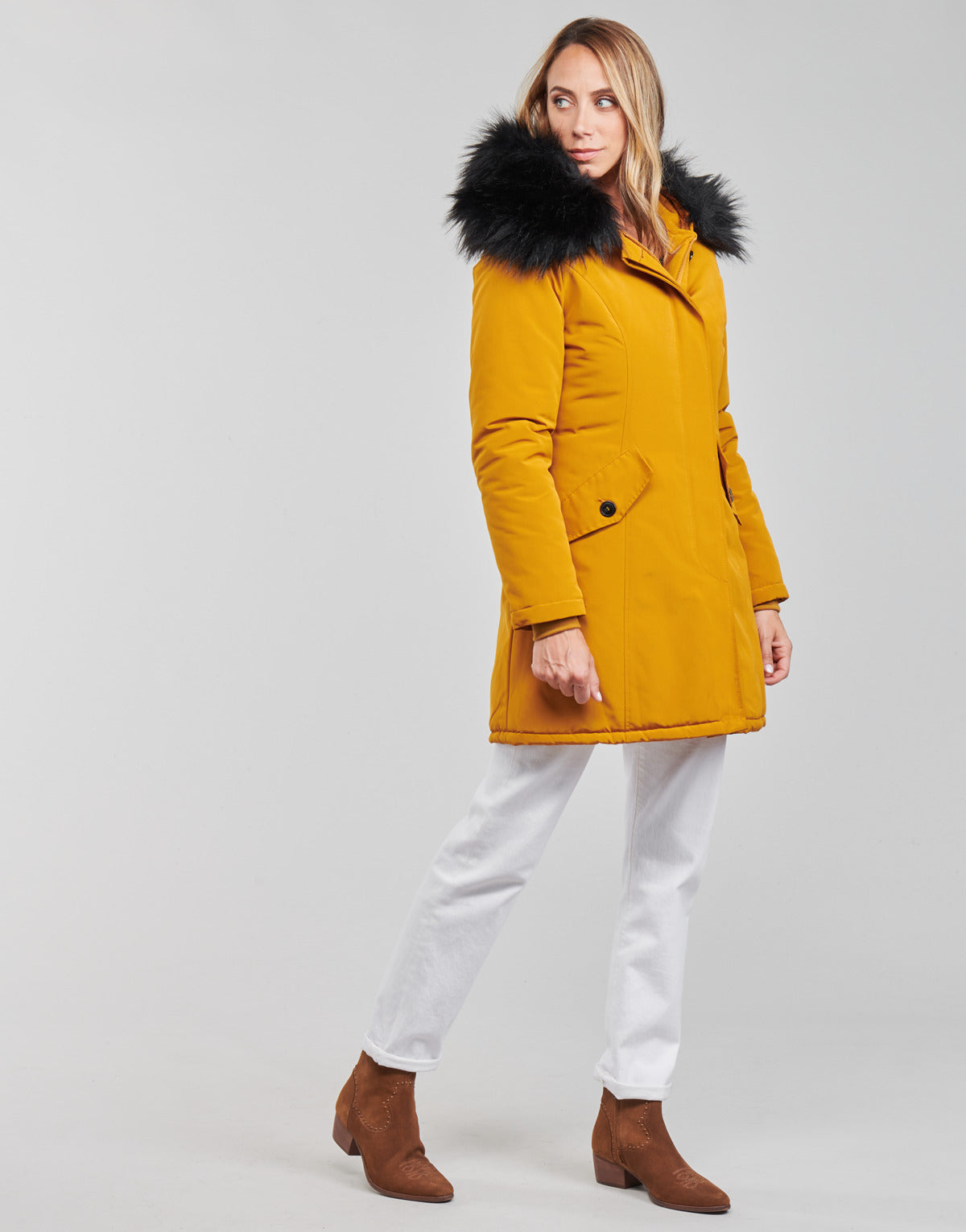 Parka Donna Betty London PAPAKA Giallo