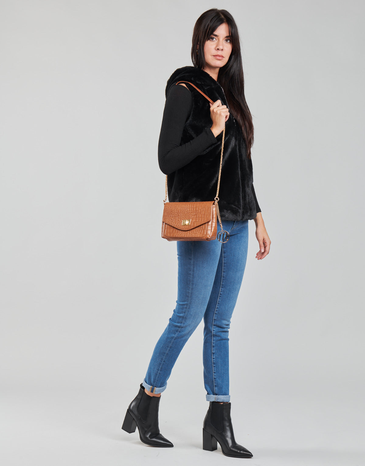 Mantella Donna Moony Mood PAKITA Nero