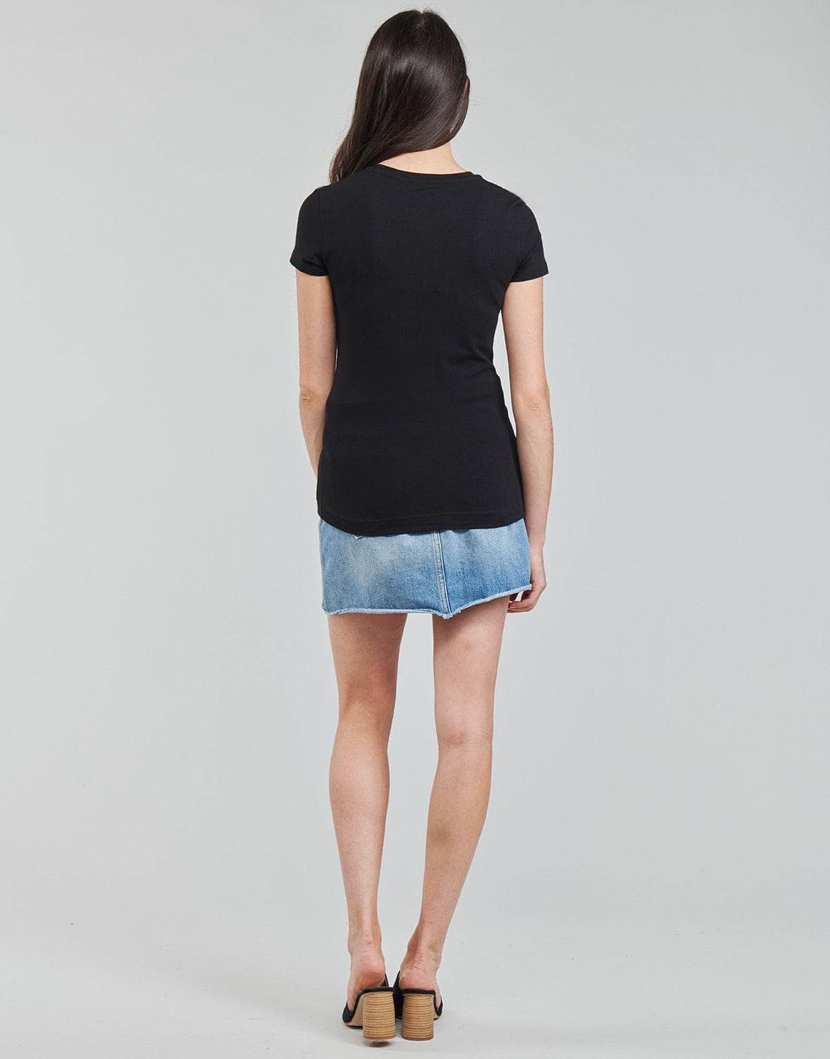 T-shirt Donna Guess SS CN ASTRELLE TEE Nero