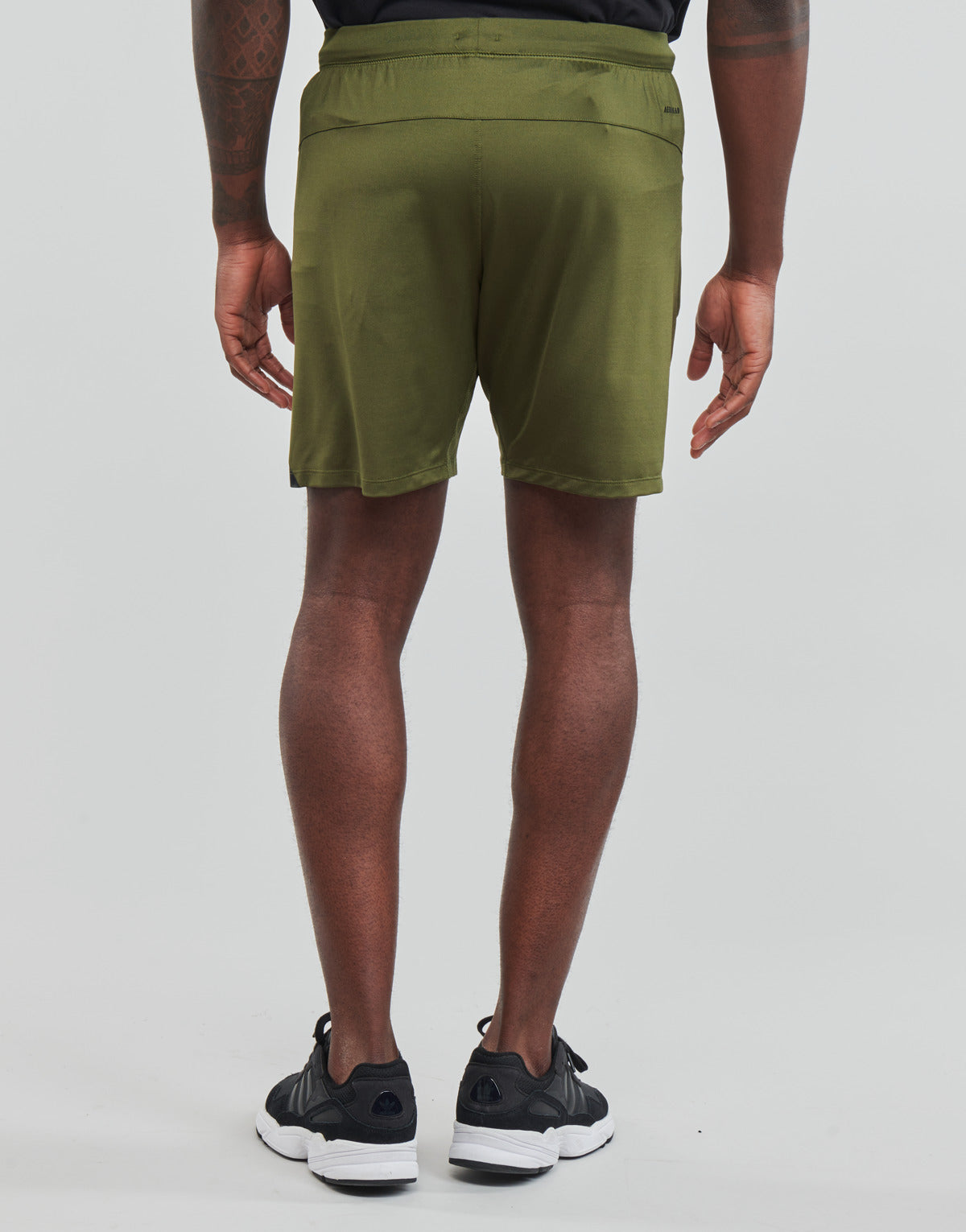 Pantaloni corti Uomo adidas 4K 3 BAR SHORT Kaki