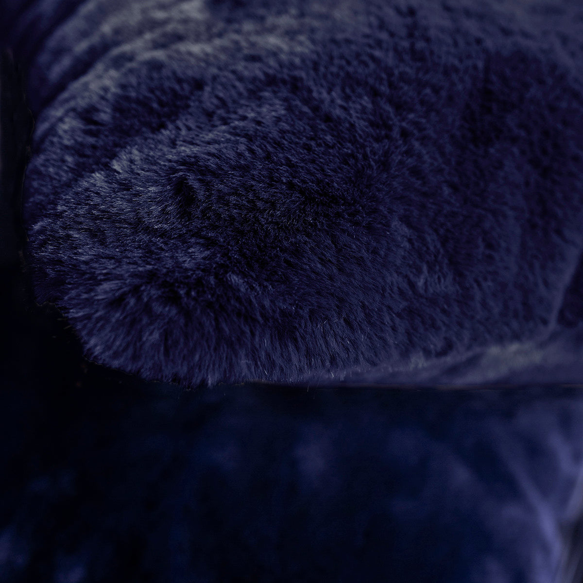 cuscini Today Coussin 45/45 fausse fourrure WINTER SPIRIT Navy Badi Blu