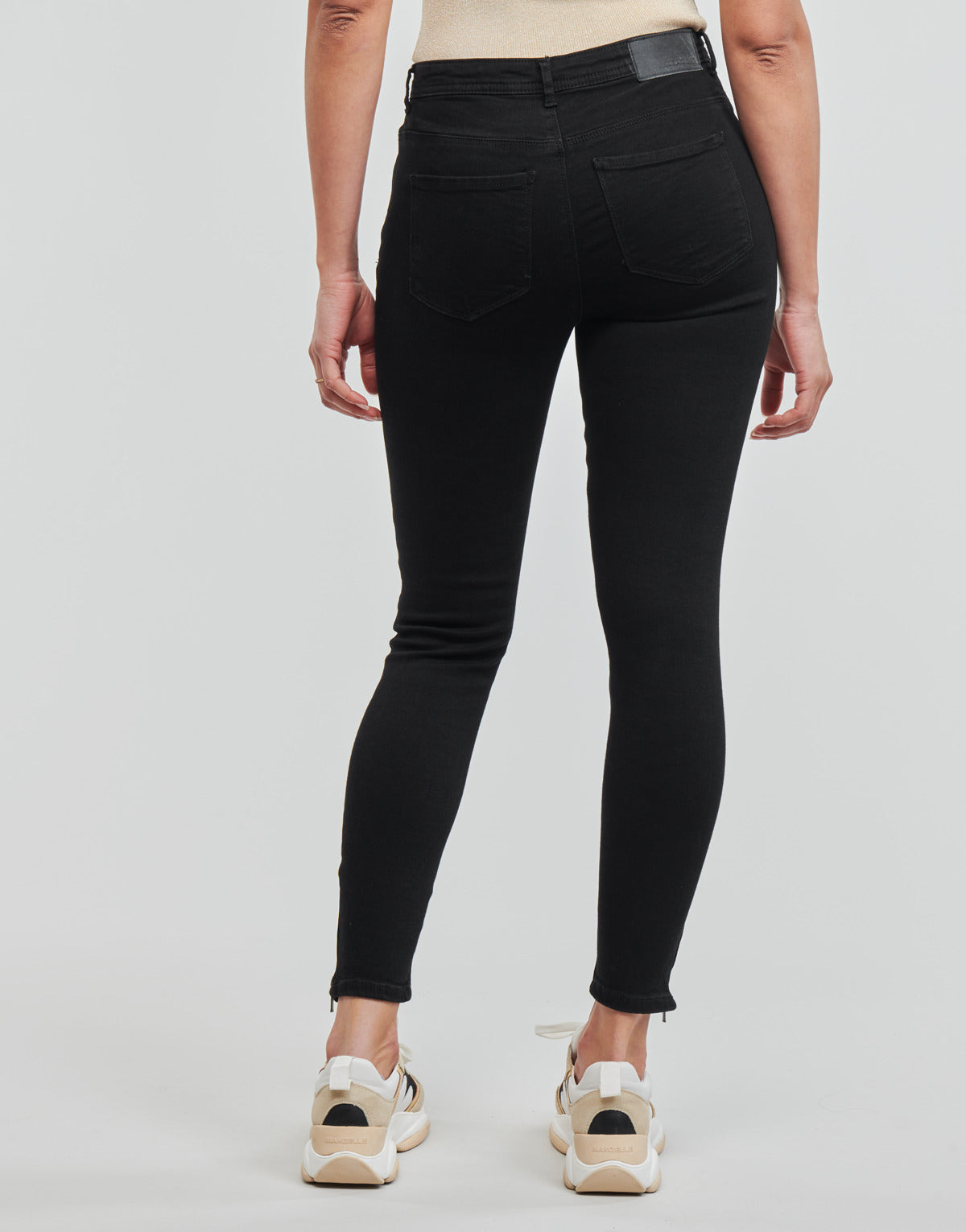 Jeans Slim Donna Noisy May NMKIMMY Nero