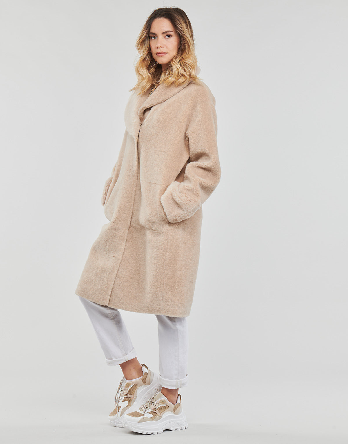 Mantella Donna Oakwood PROMESSE Beige