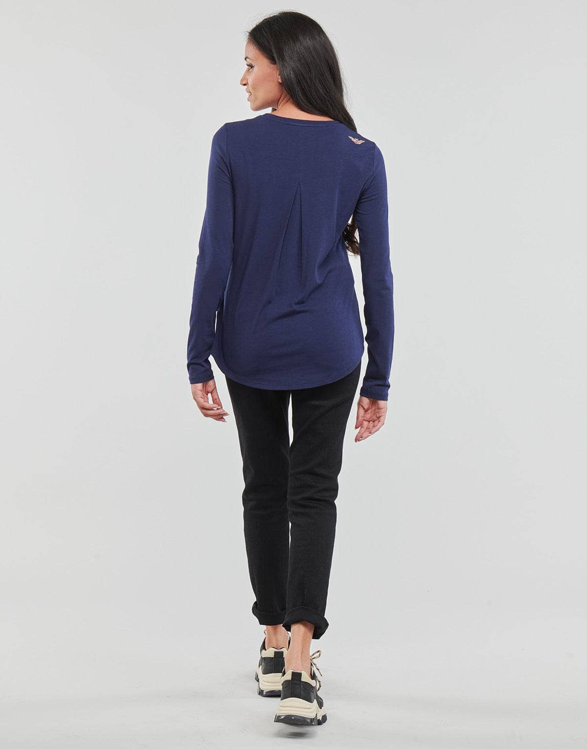 T-shirts a maniche lunghe Donna Emporio Armani EA7 8NTT51 Marine