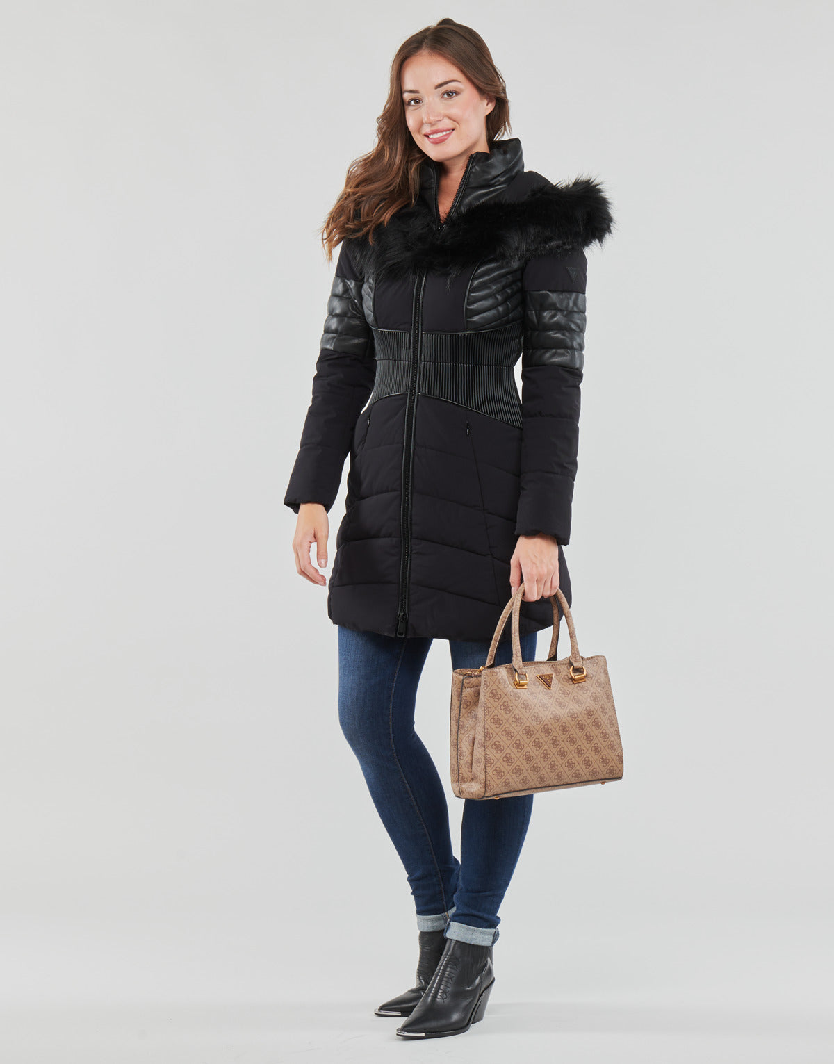 Piumino Donna Guess NEW OXANA JACKET Nero