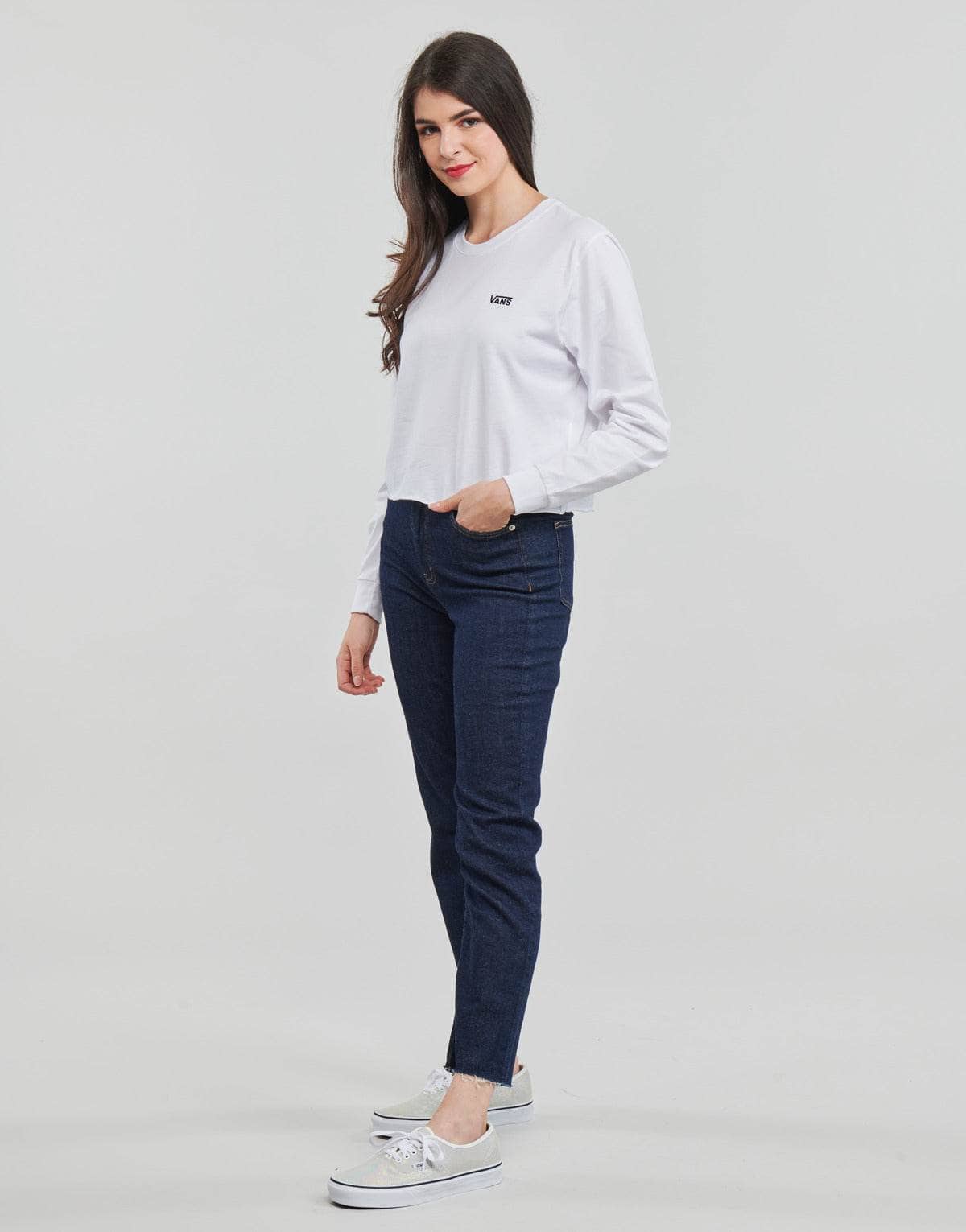 T-shirts a maniche lunghe Donna Vans JUNIOR V LS CROP Bianco