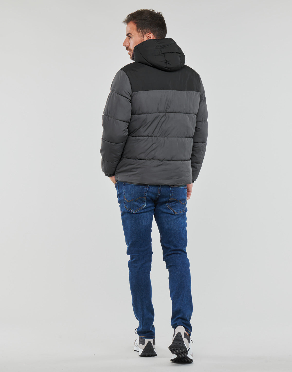 Piumino Uomo Jack & Jones JJCHILI PUFFER HOOD Grigio