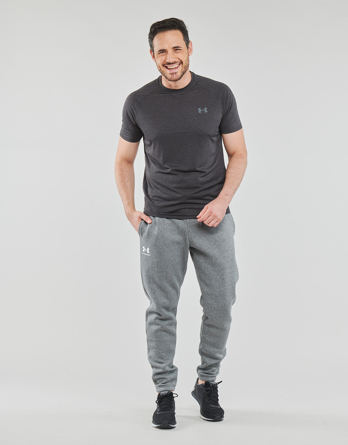 Pantaloni Sportivi Uomo Under Armour UA Essential Fleece Jogger Grigio