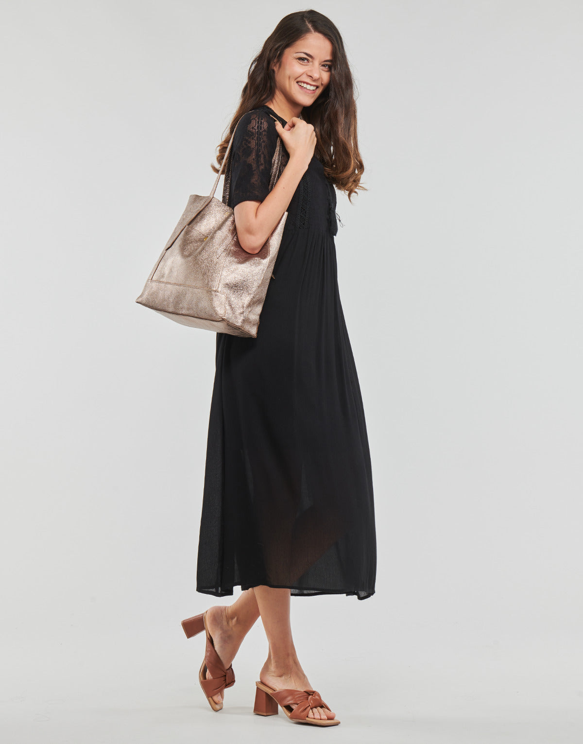 Abito lungo Donna Betty London ORVILLE Nero