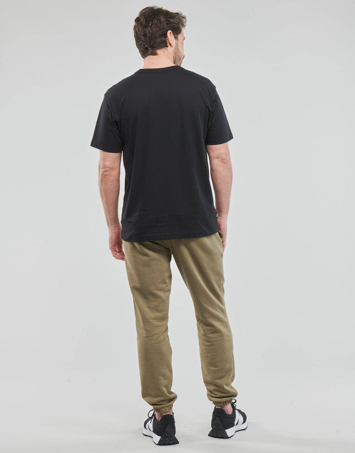 T-shirt Uomo New Balance Essentials Logo T-Shirt Nero