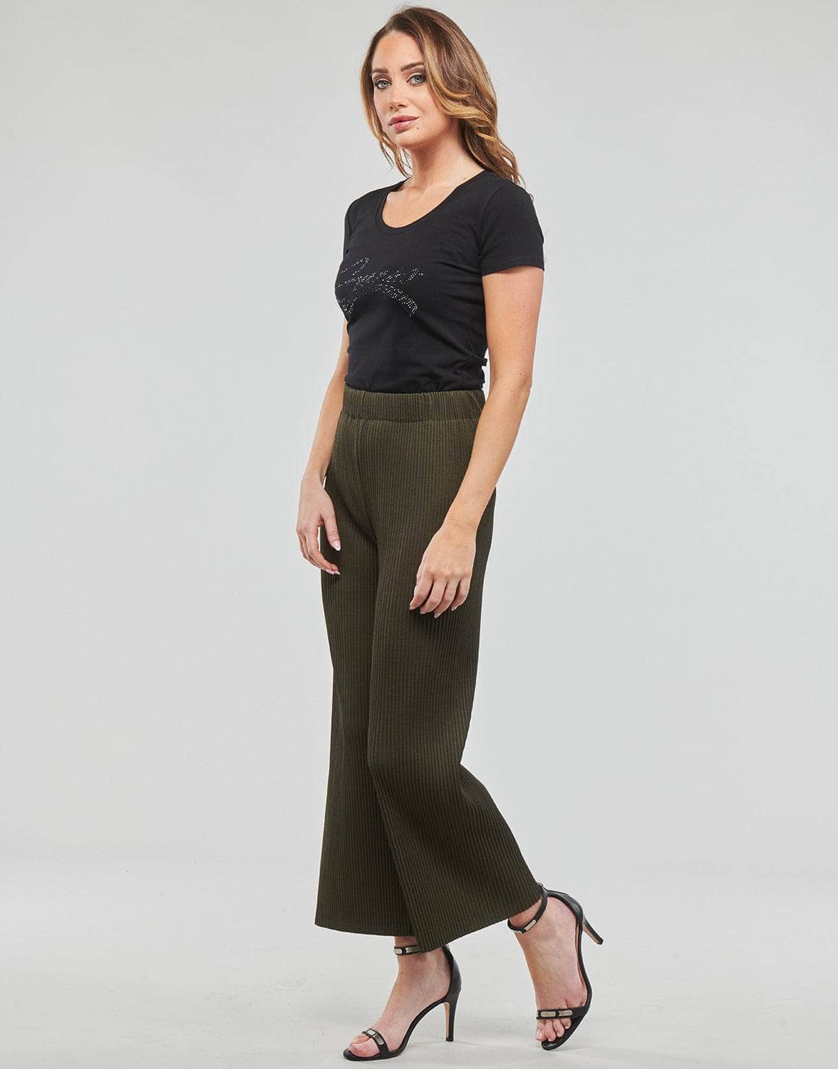 T-shirt Donna Guess SS RN ADELINA TEE Nero