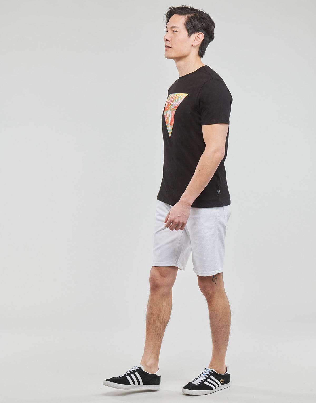 T-shirt Uomo Guess SS BSC ABSTRACT TRI LOGO TEE Nero