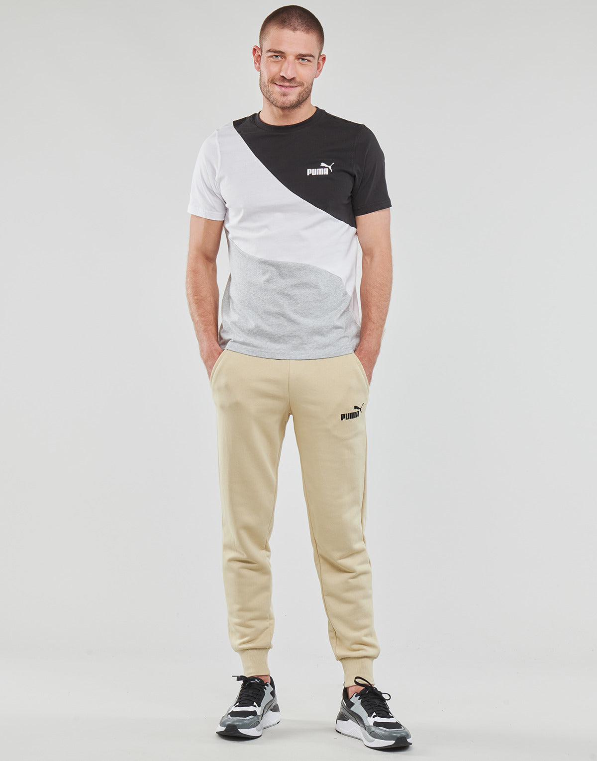 Pantaloni Sportivi Uomo Puma ESS LOGO PANTS Beige