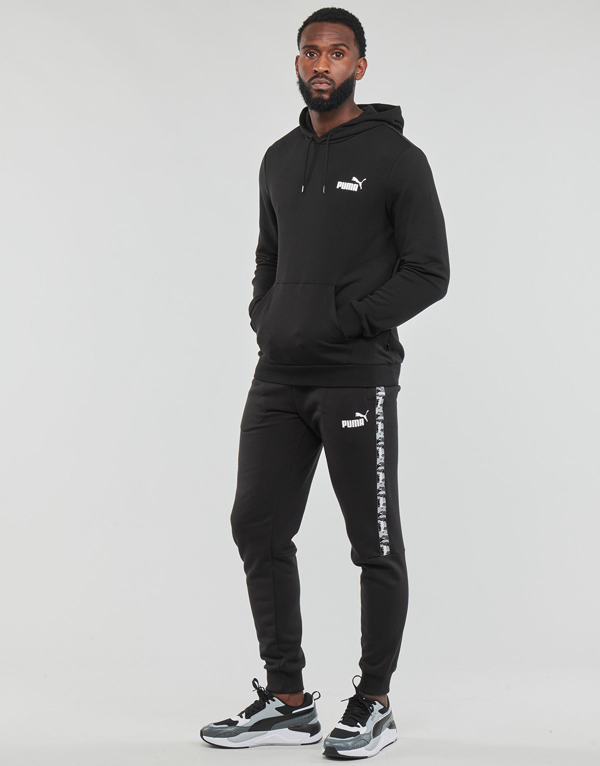 Pantaloni Sportivi Uomo Puma ESS TAPE CAMO Nero