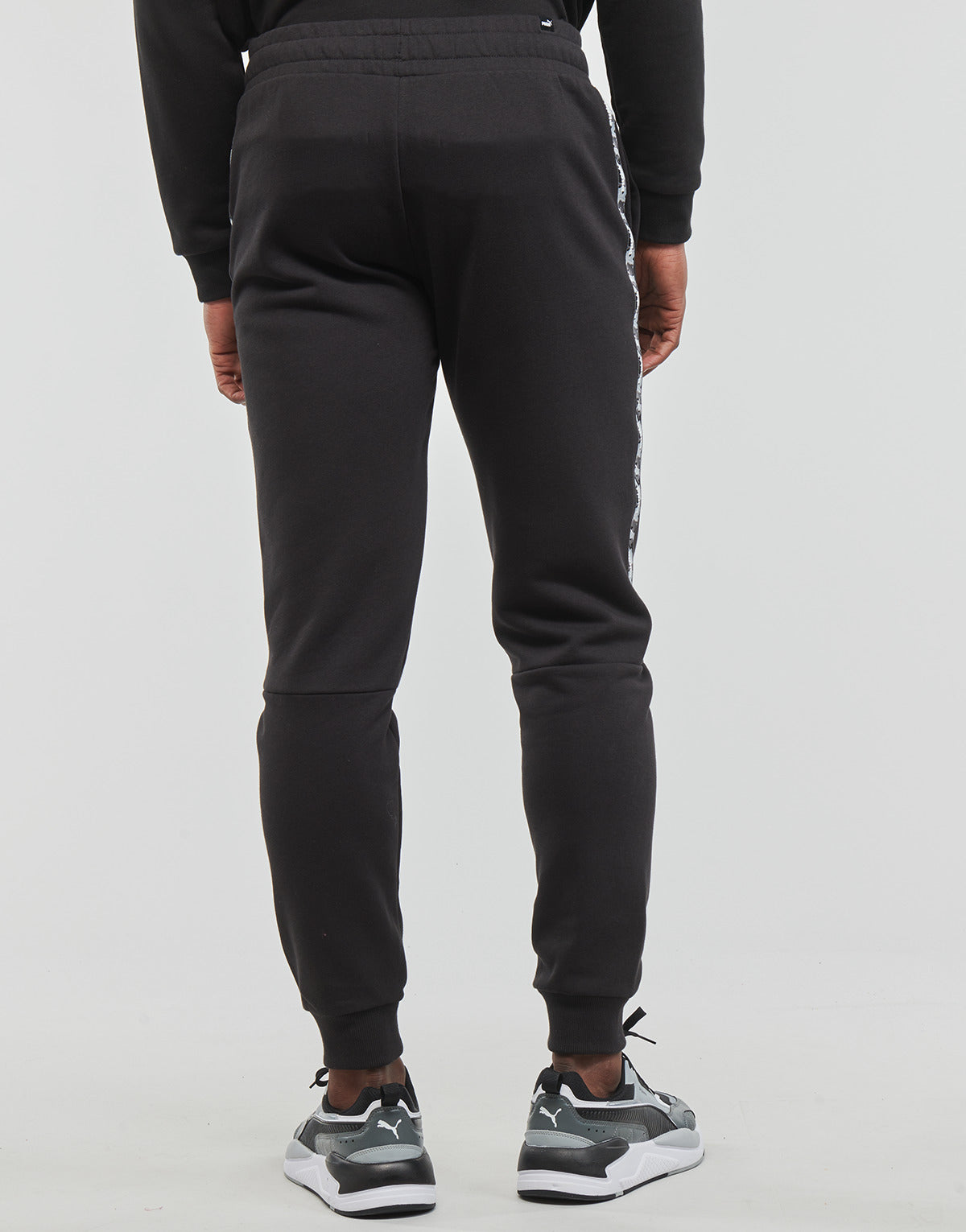 Pantaloni Sportivi Uomo Puma ESS TAPE CAMO Nero